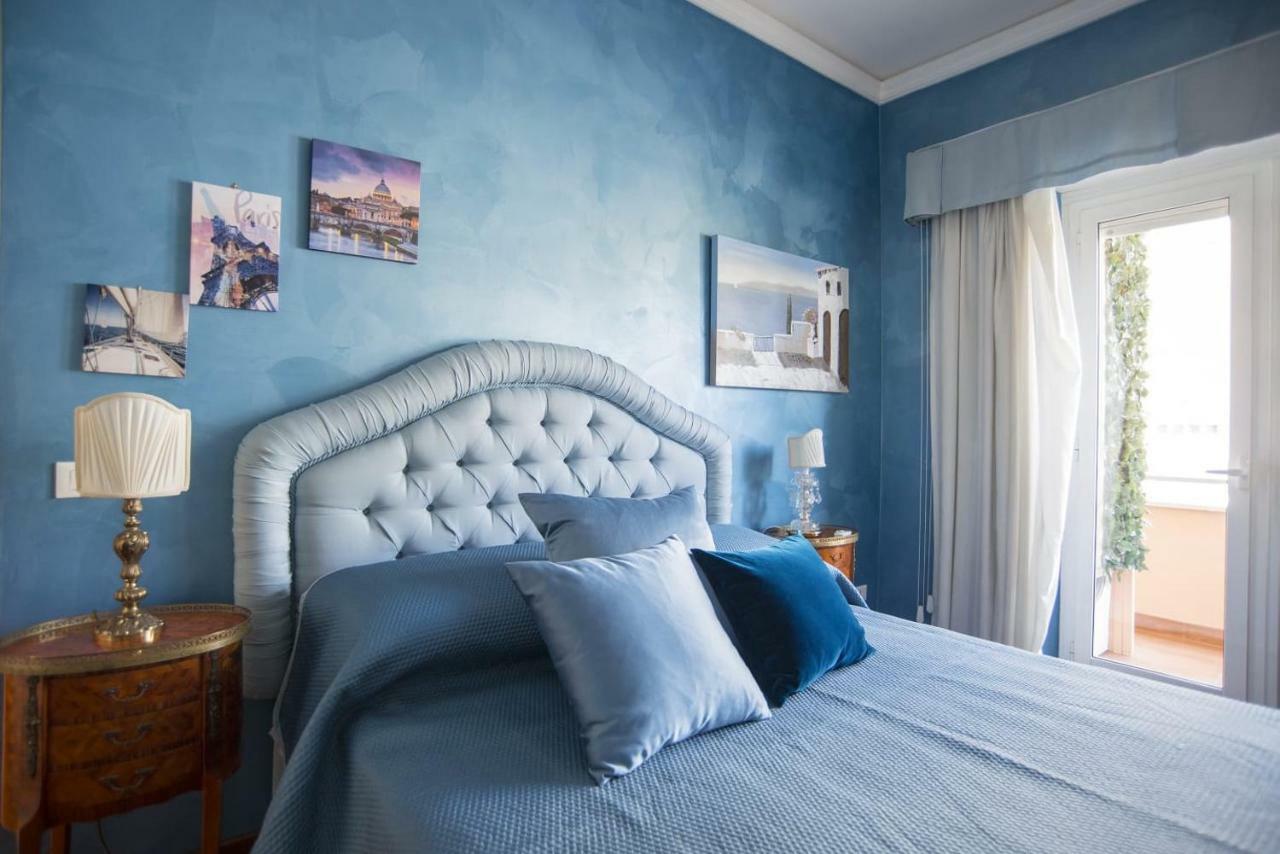 Stradivari Luxury Apartment — Photos 1